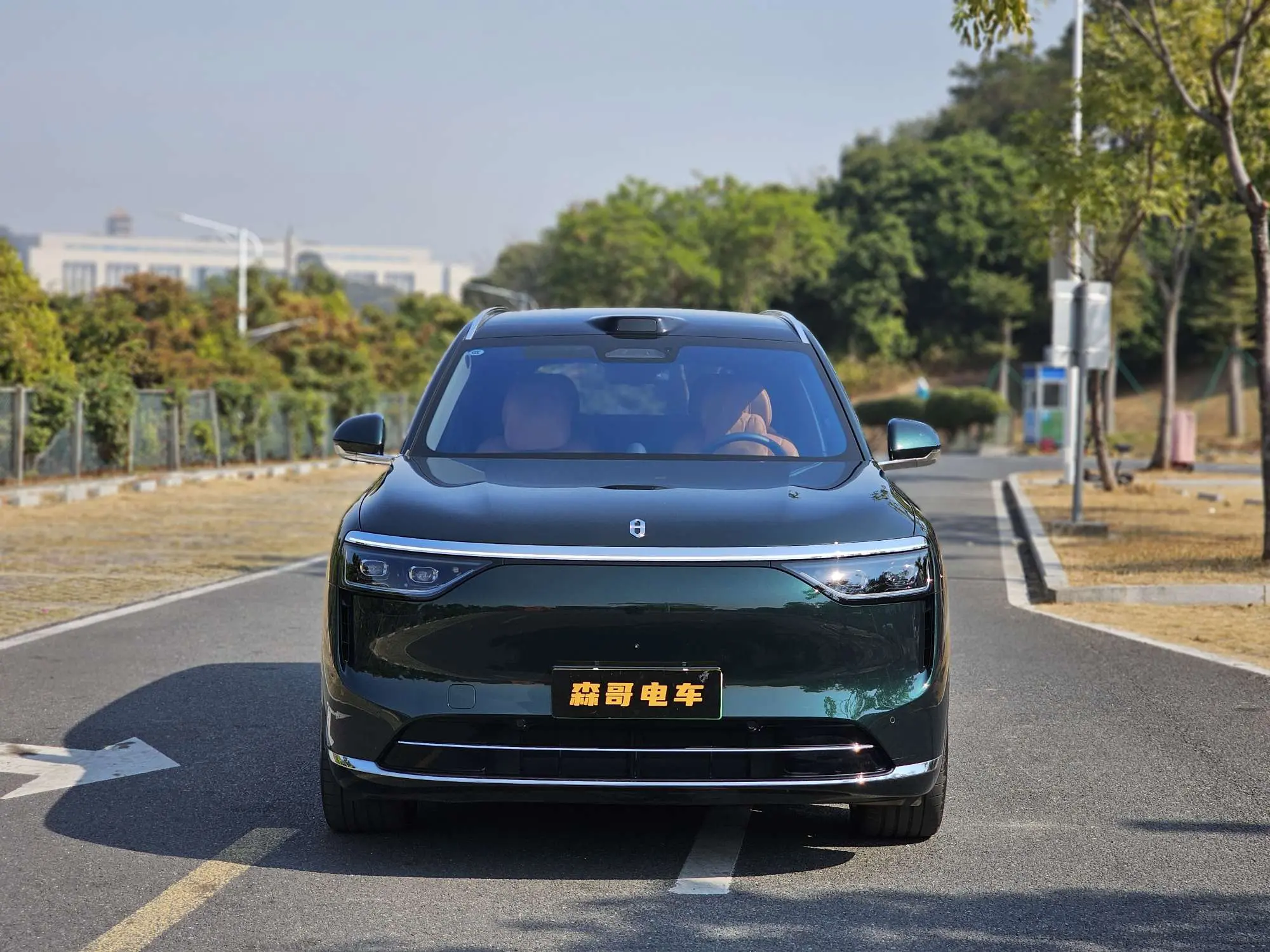 AITO QJM8  из Китая