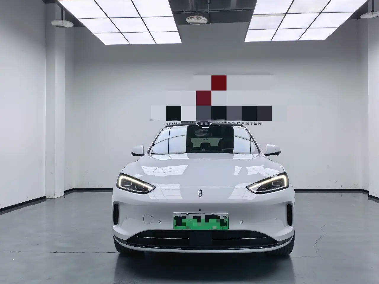 AITO M5 (Wenjie M5)  из Китая