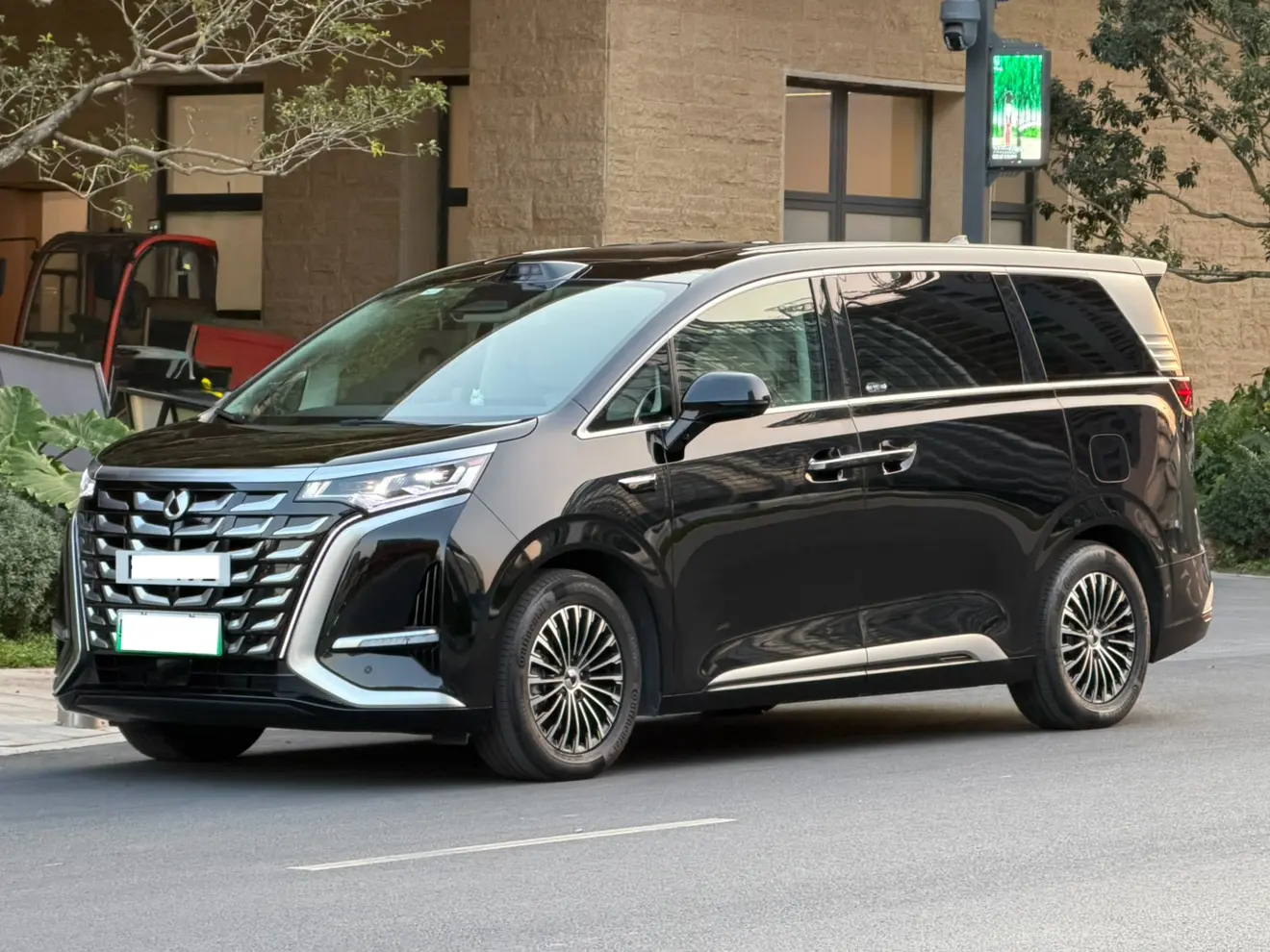 Denza D9 DM  из Китая