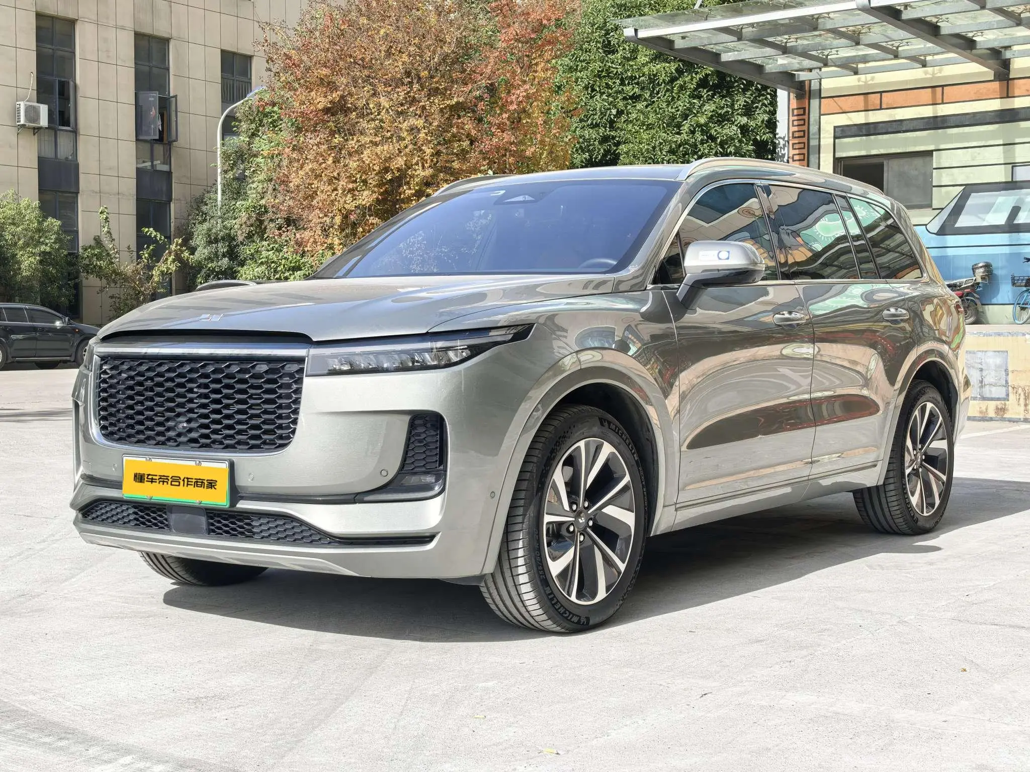 Li ONE (Ideal ONE)  из Китая