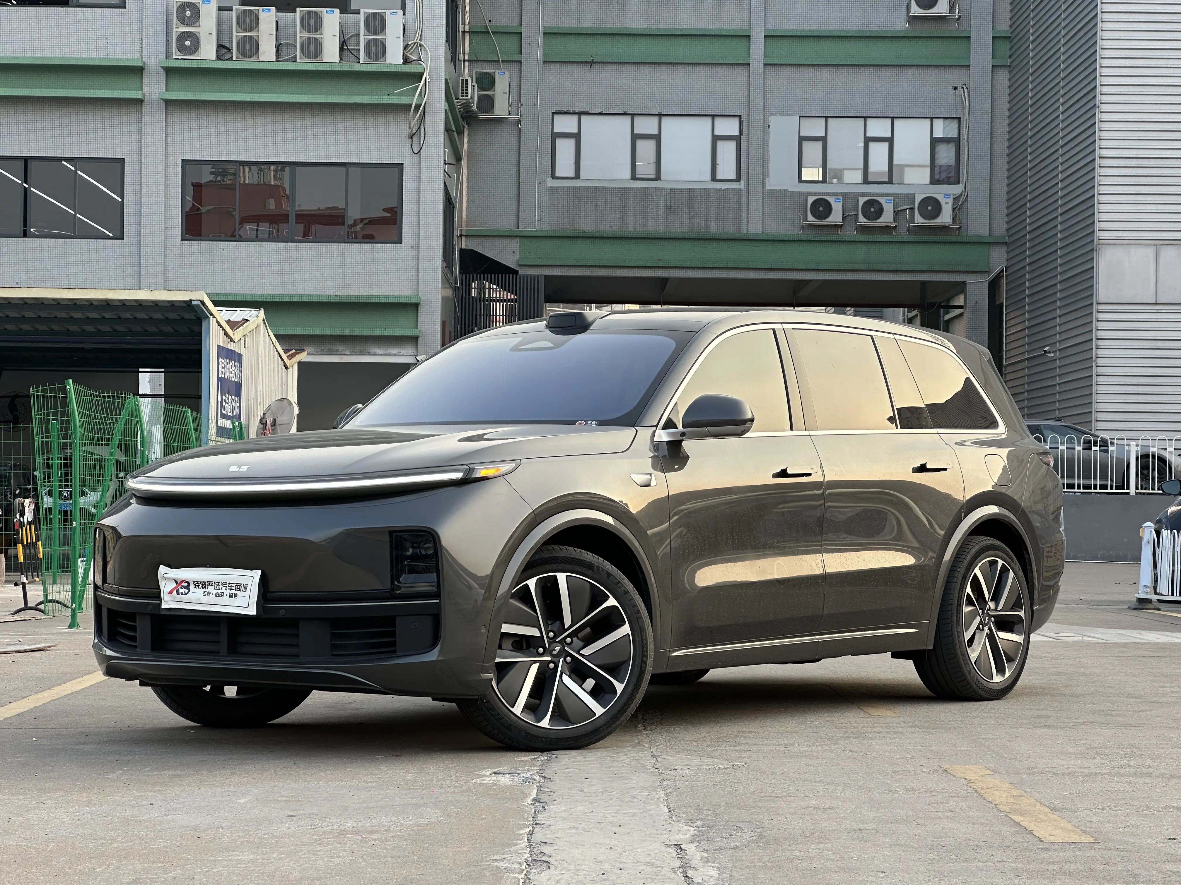 Li L9 (Ideal L9)  из Китая