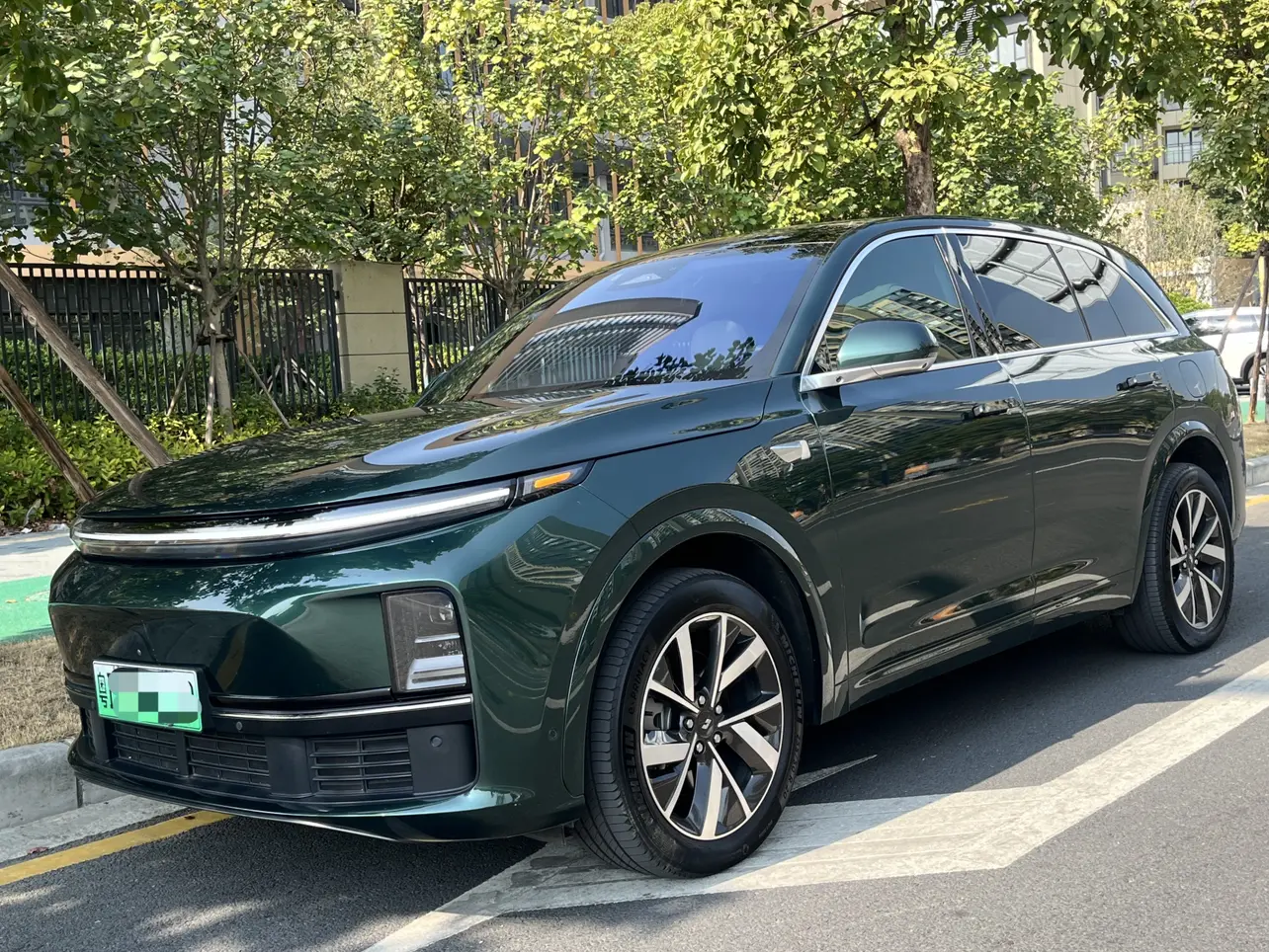 Li L7 (Ideal L7)  из Китая