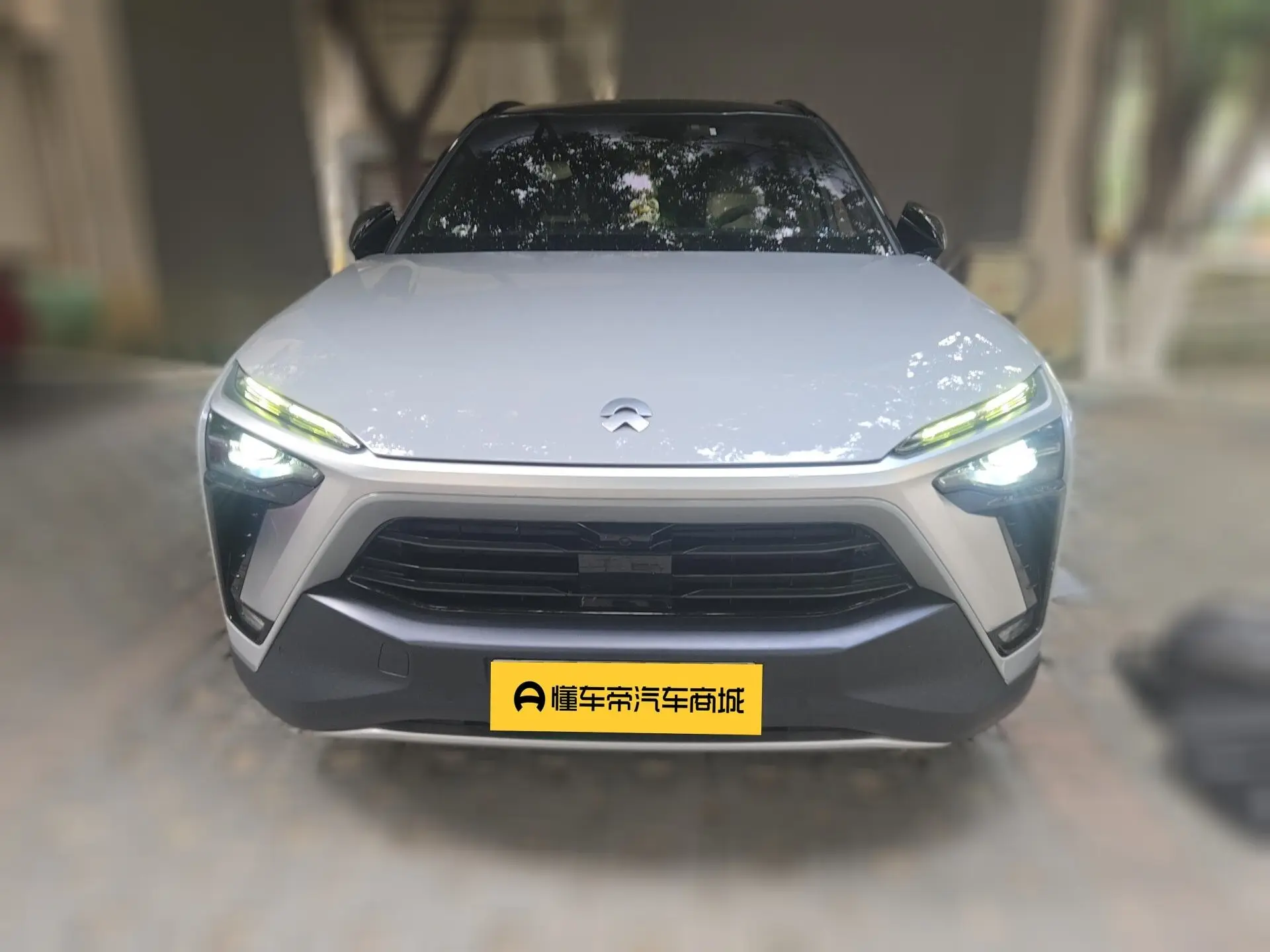 NIO ES8  из Китая