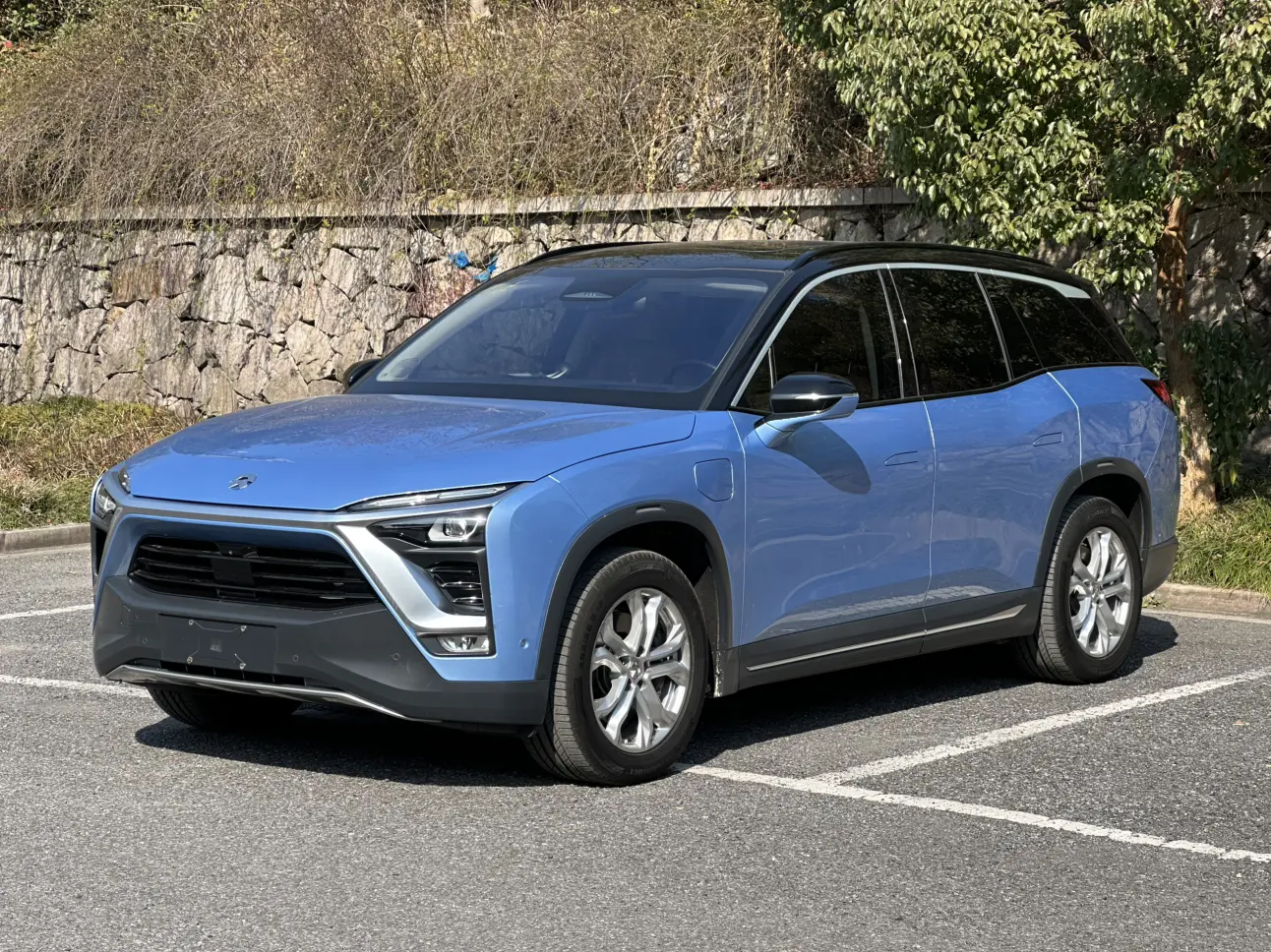 NIO ES8  из Китая