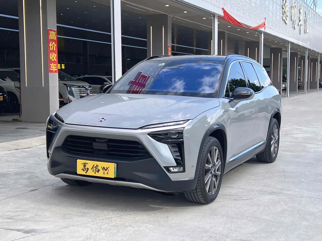 NIO ES8  из Китая