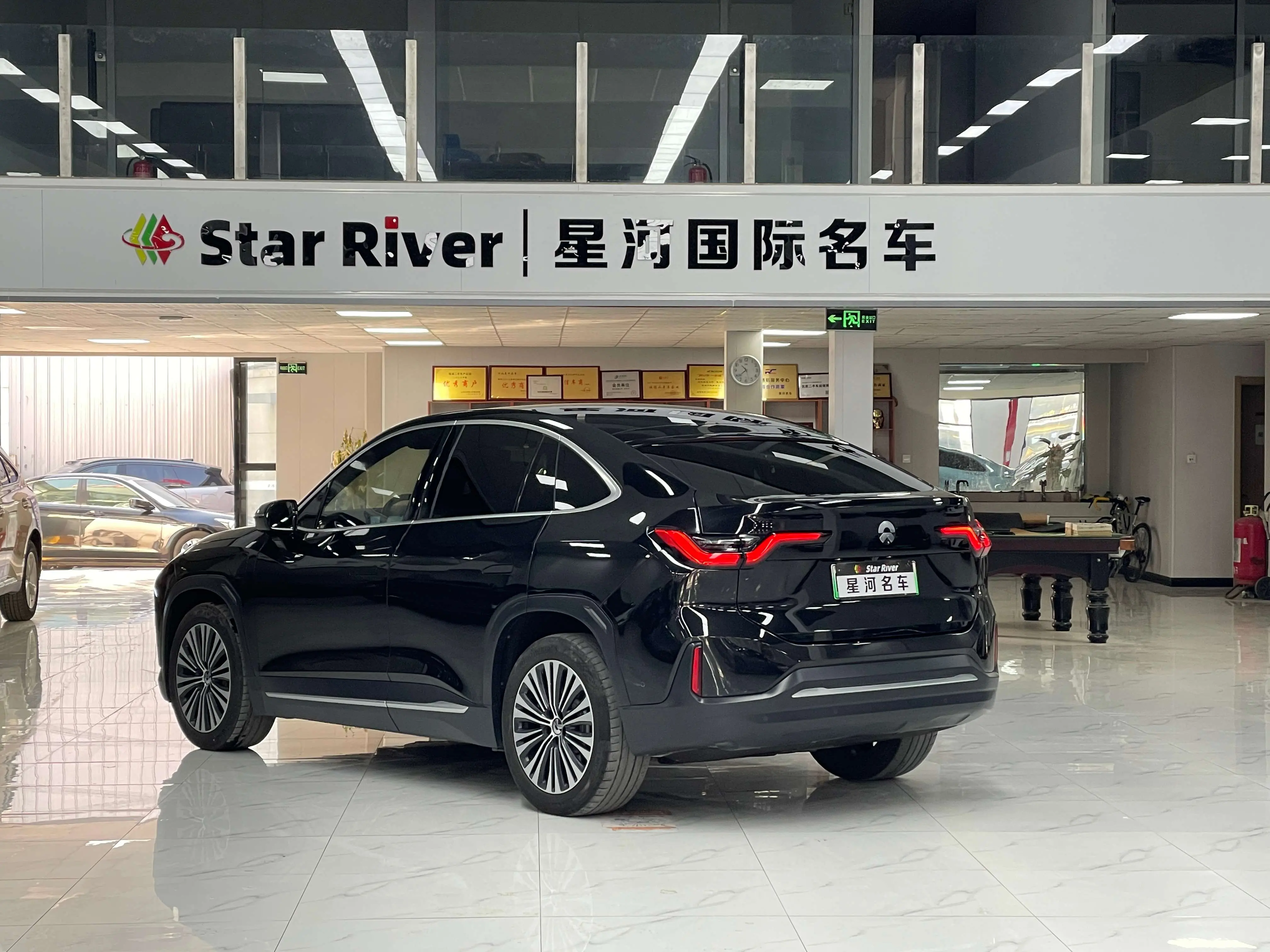 NIO EC6  из Китая