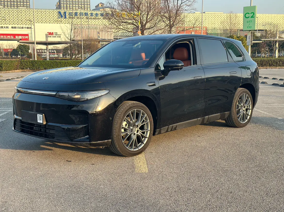 Leapmotor Zero running C10  из Китая