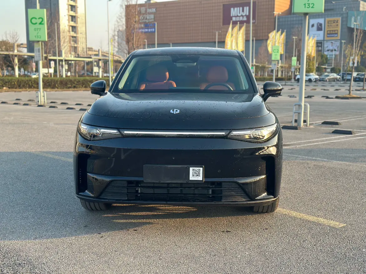 Leapmotor Zero running C10  из Китая