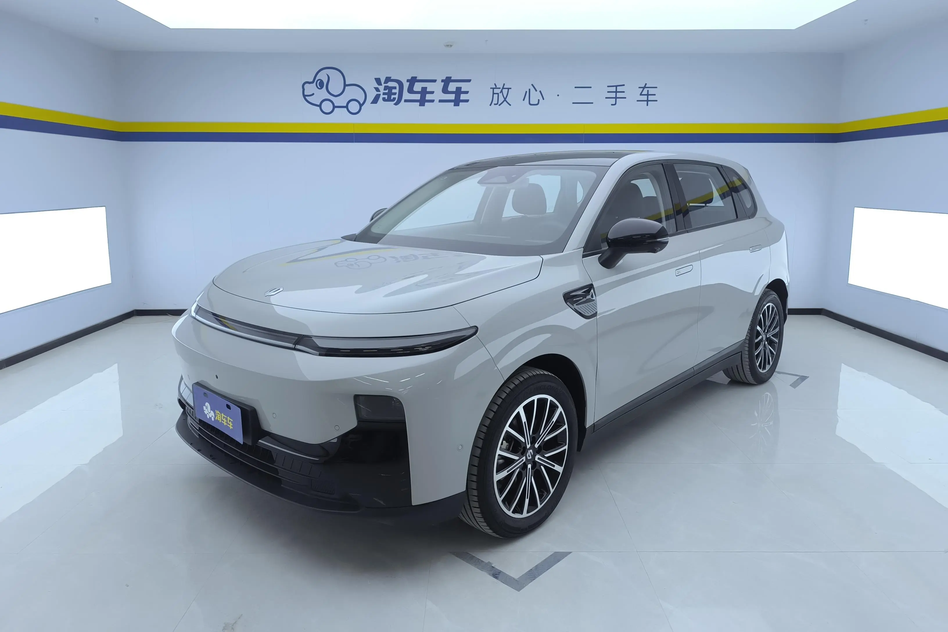 Leapmotor B10  из Китая