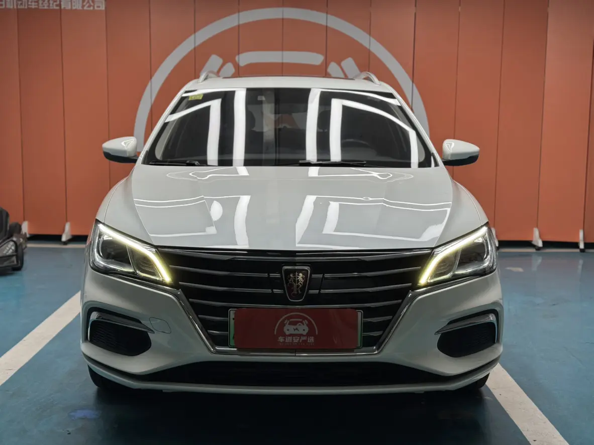 Roewe Ei5  из Китая