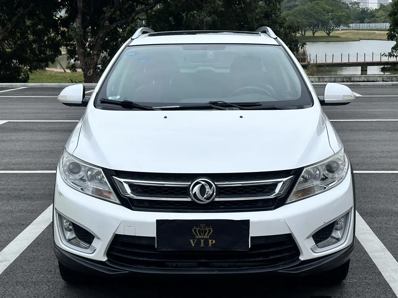 Dongfeng Fengshen AX3  из Китая
