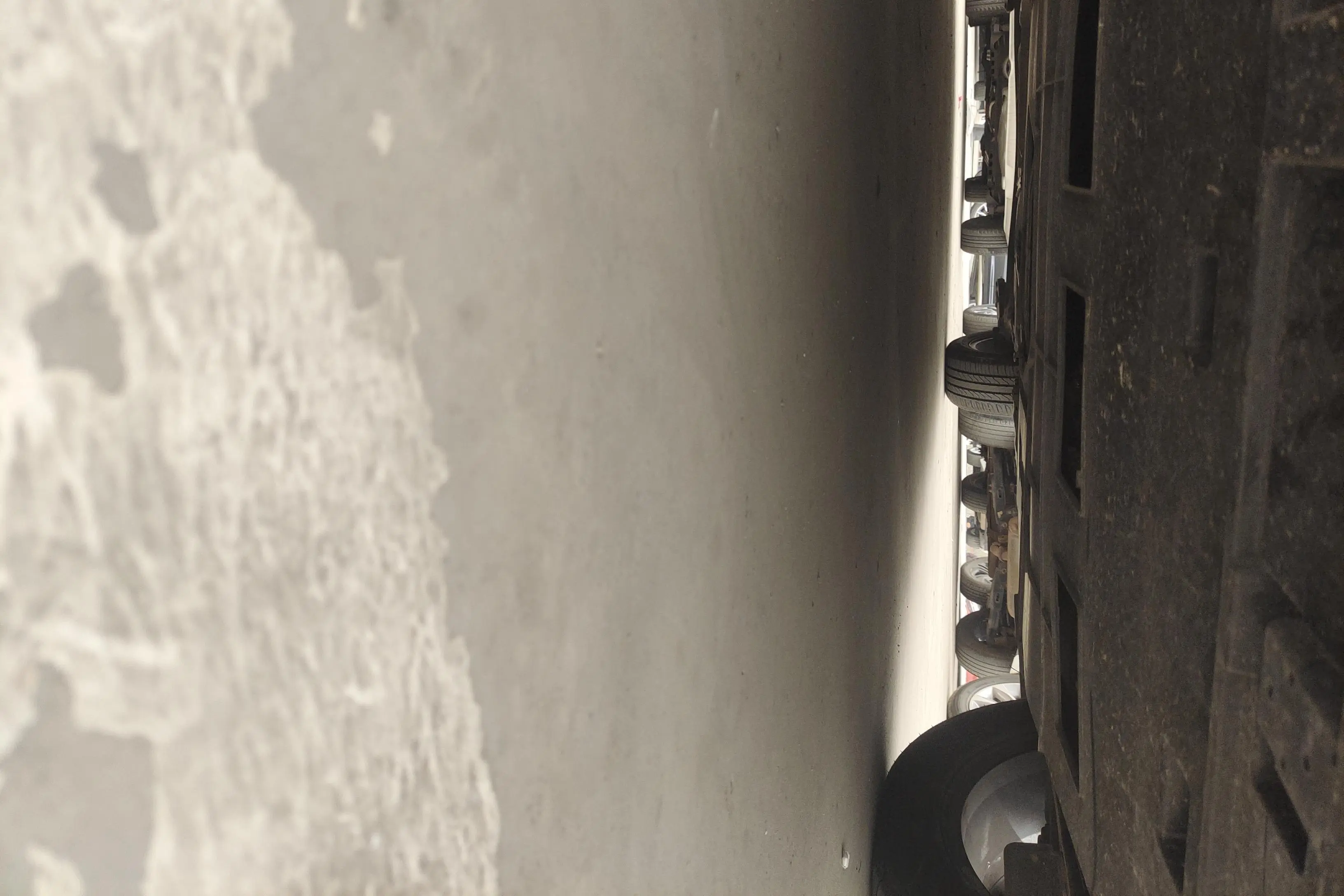 Dongfeng Yixuan  из Китая