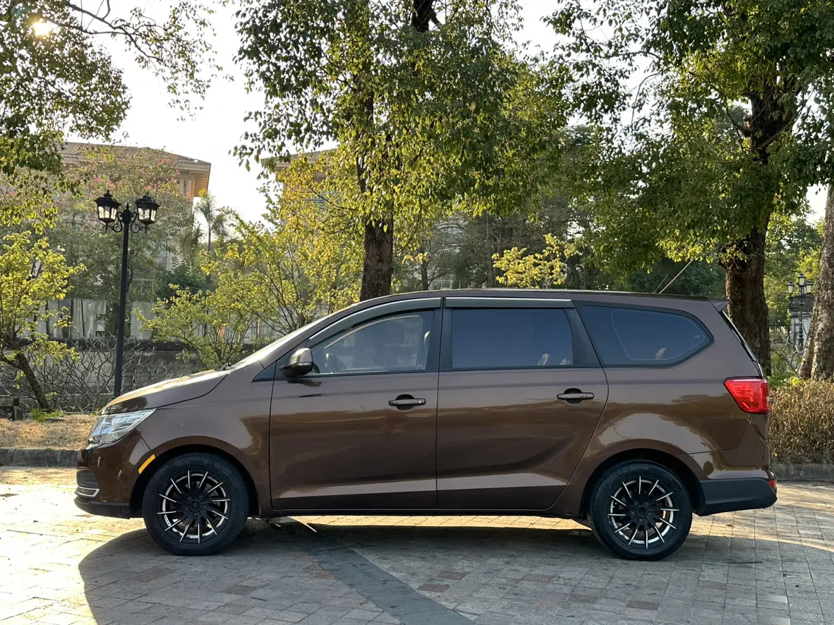 Baojun 730  из Китая