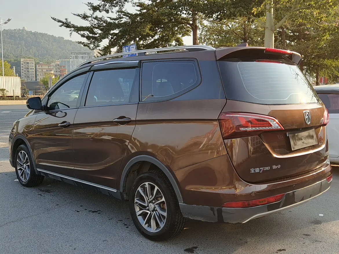 Baojun 730  из Китая