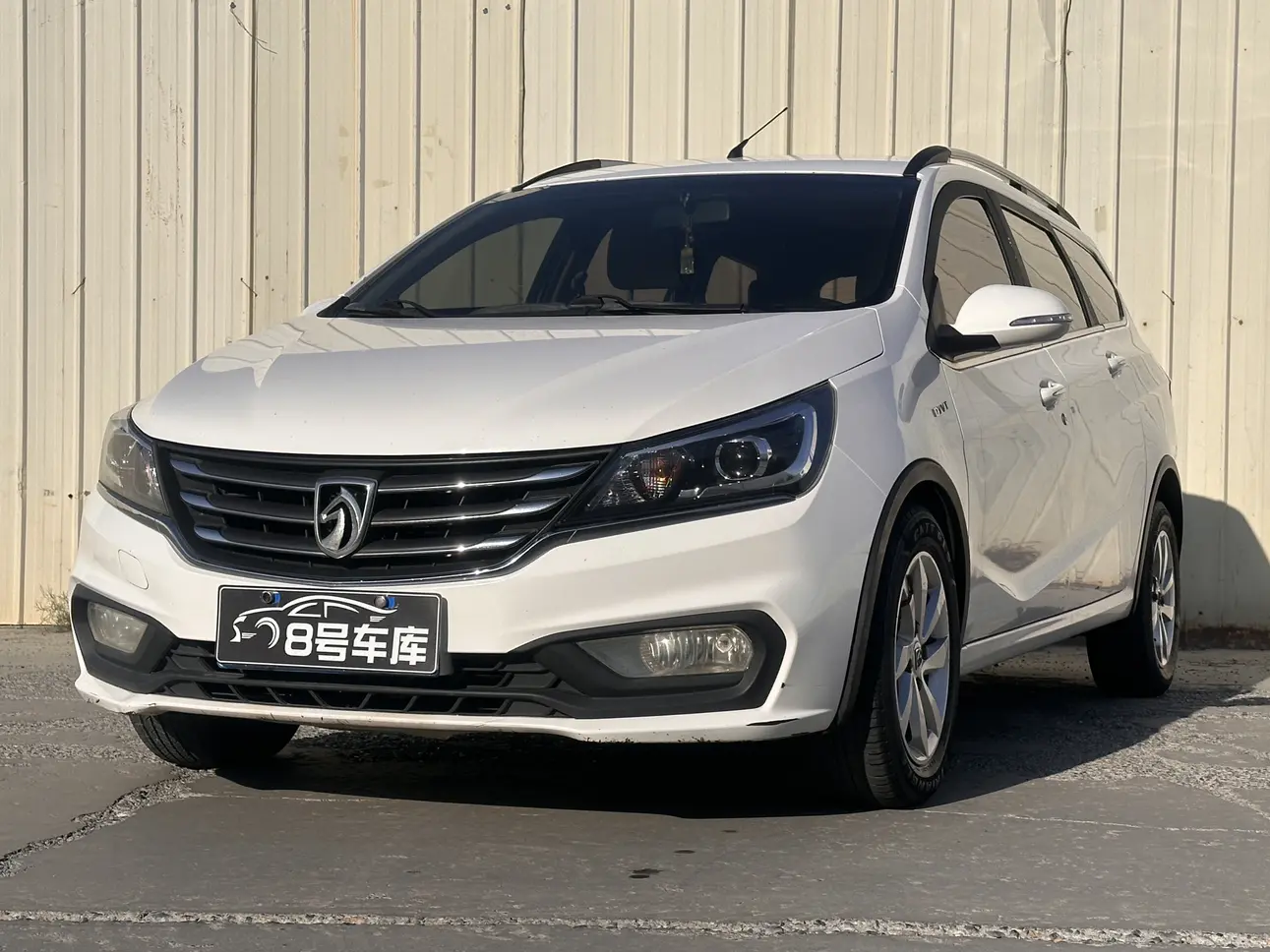 Baojun 310W  из Китая