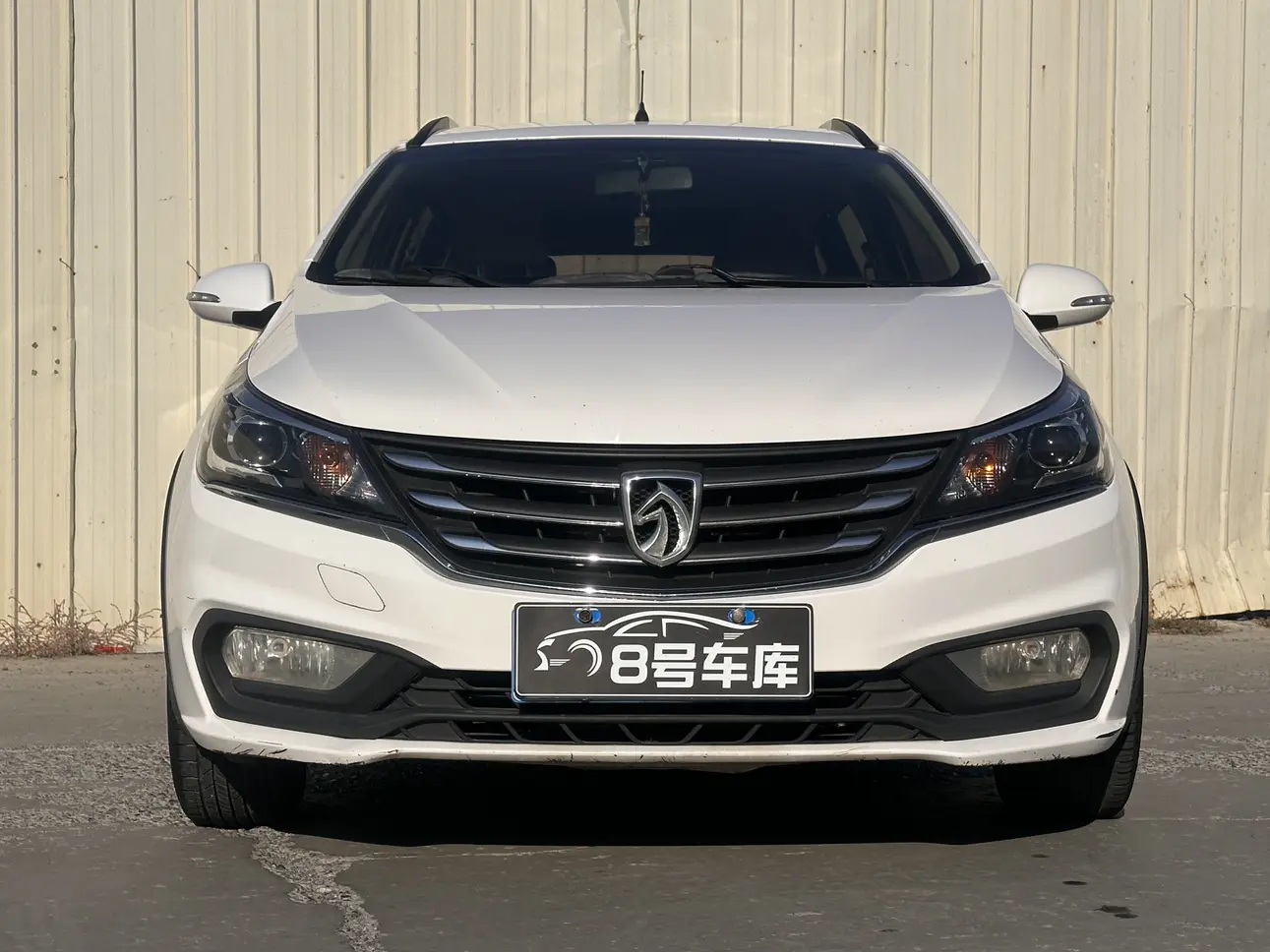 Baojun 310W  из Китая