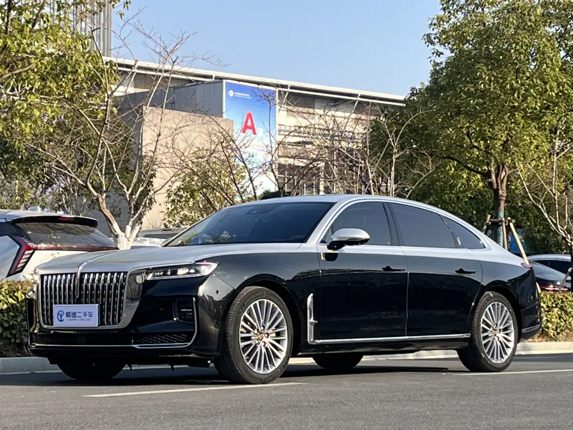 Hongqi H9  из Китая