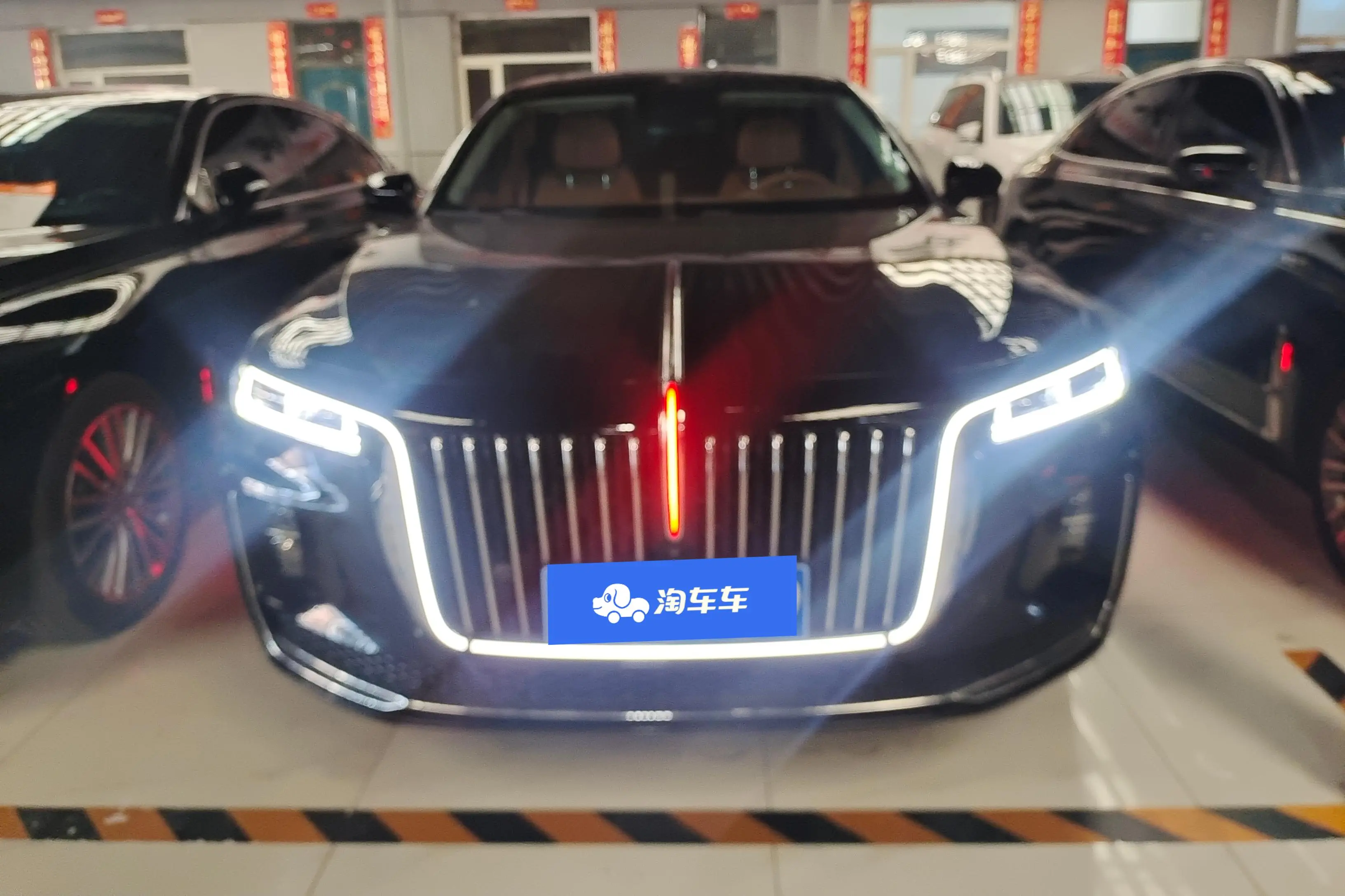 Hongqi H9  из Китая