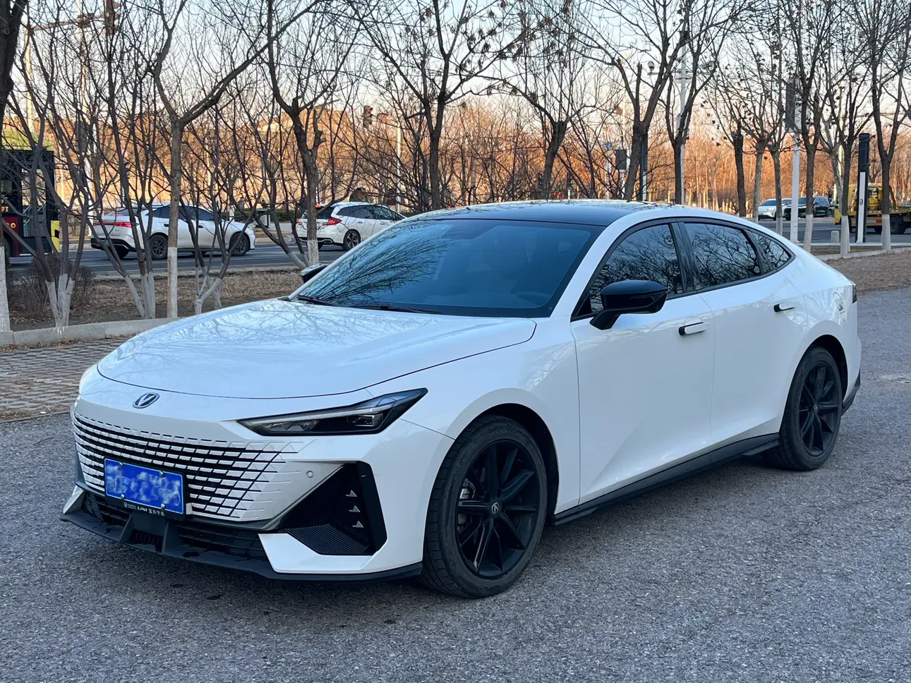 Changan UNI-V  из Китая