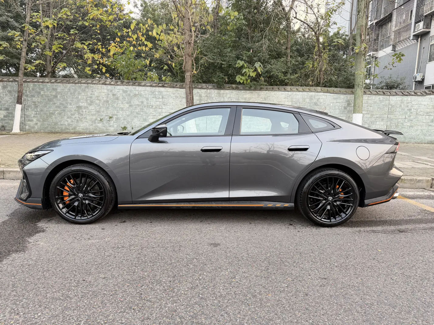 Changan UNI-V  из Китая