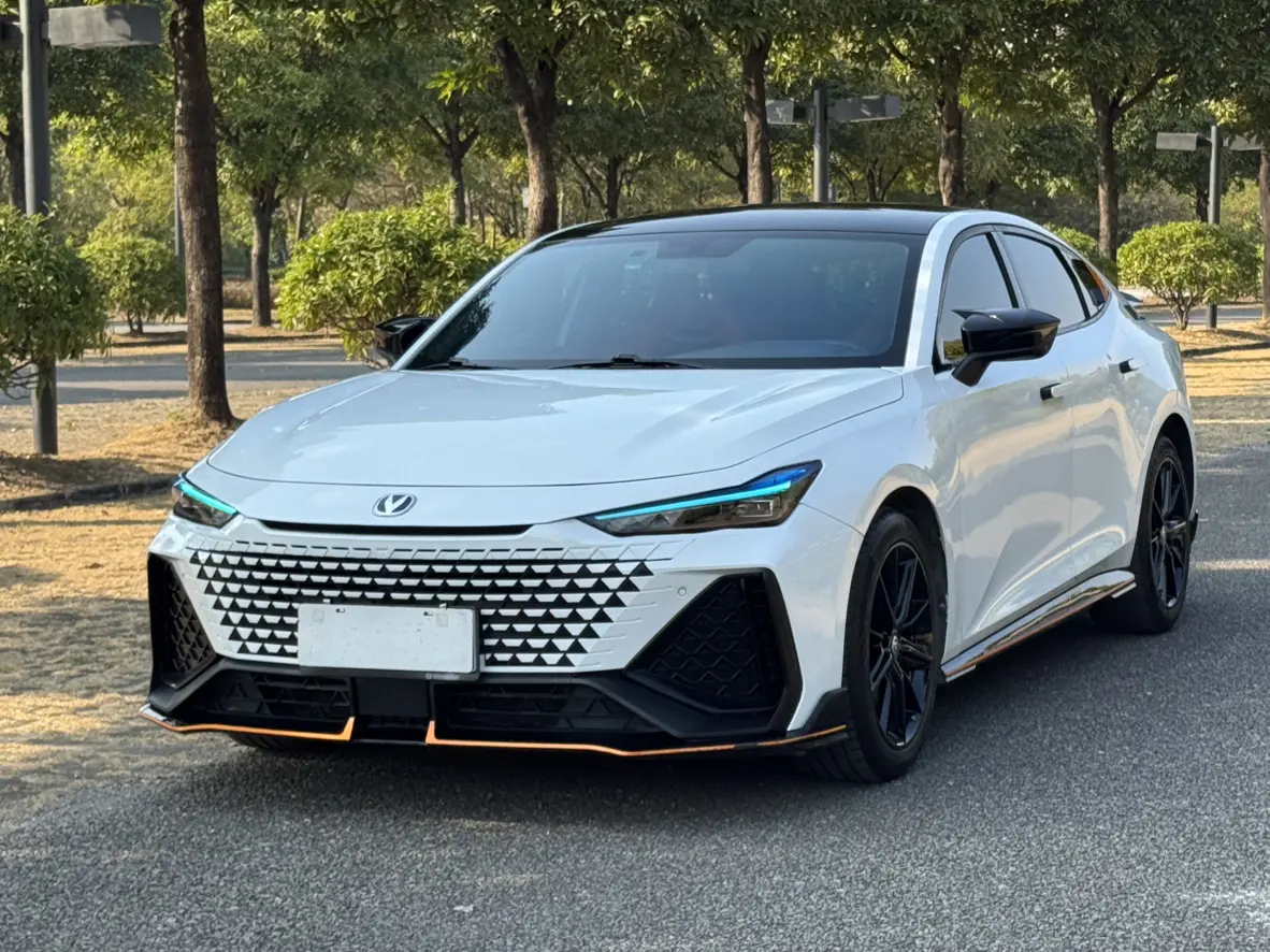 Changan UNI-V  из Китая