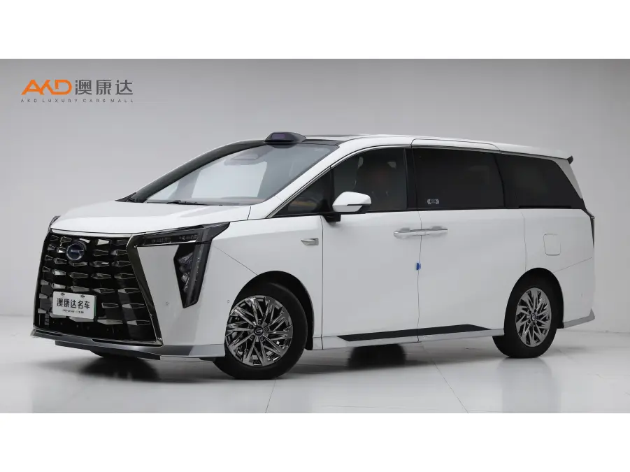 GAC Trumpchi aspires to the M8  из Китая