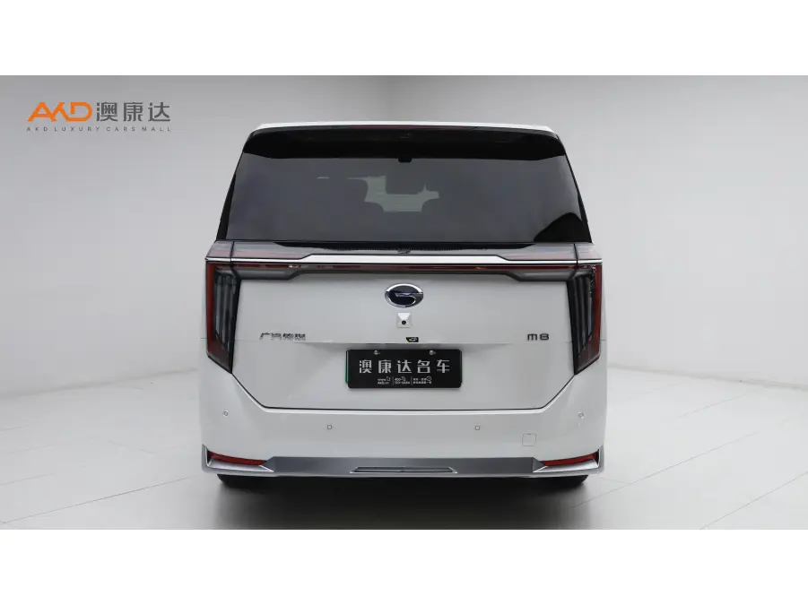 GAC Trumpchi aspires to the M8  из Китая