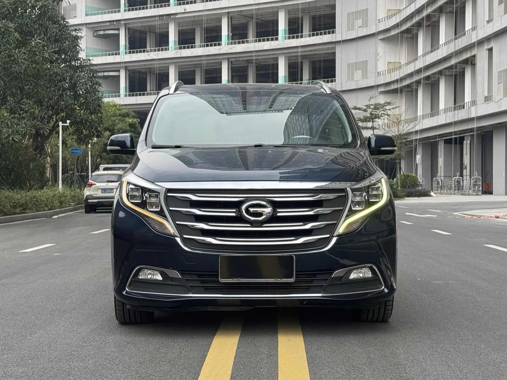 GAC Trumpchi M8  из Китая