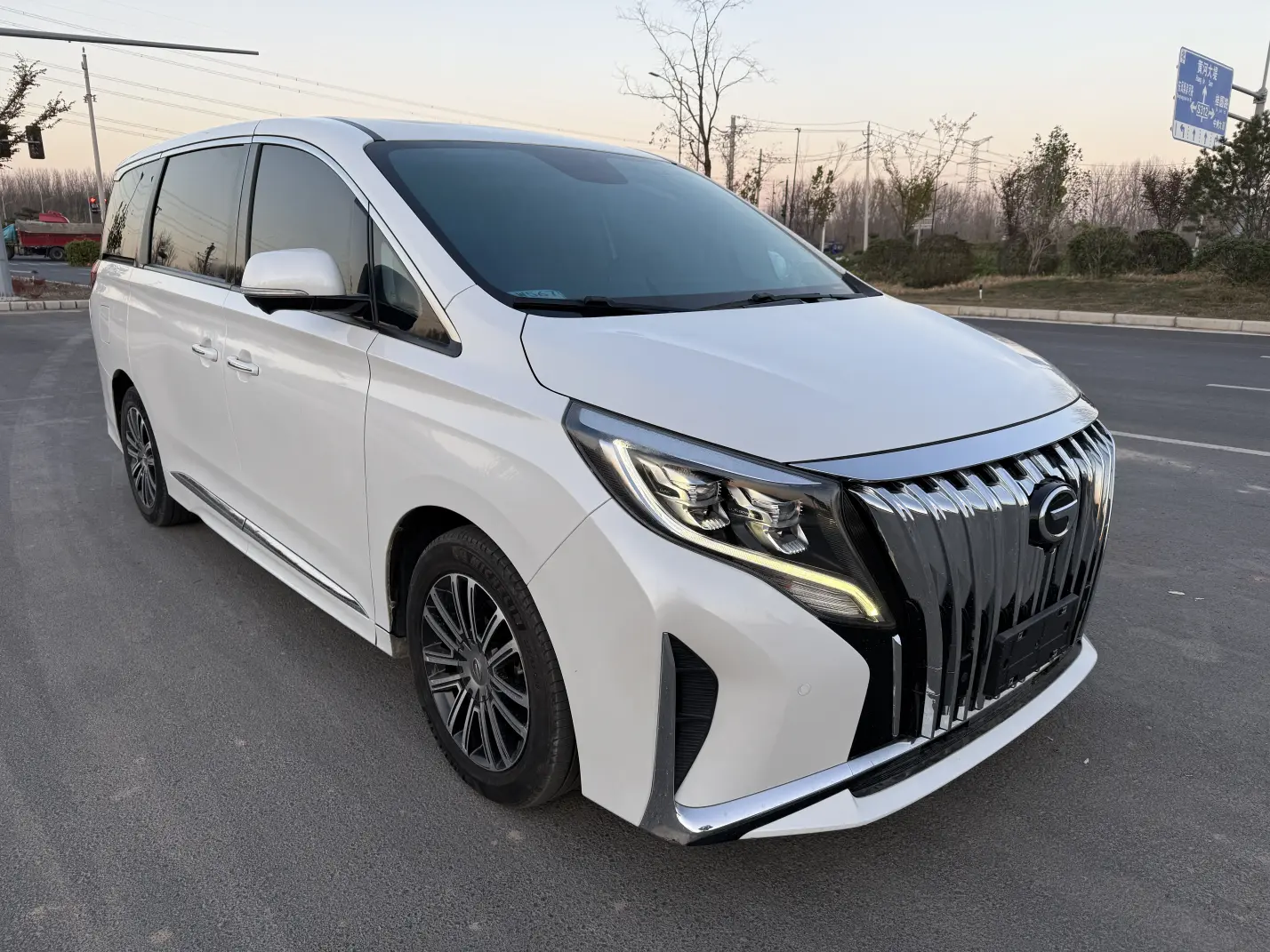 GAC Trumpchi M8  из Китая