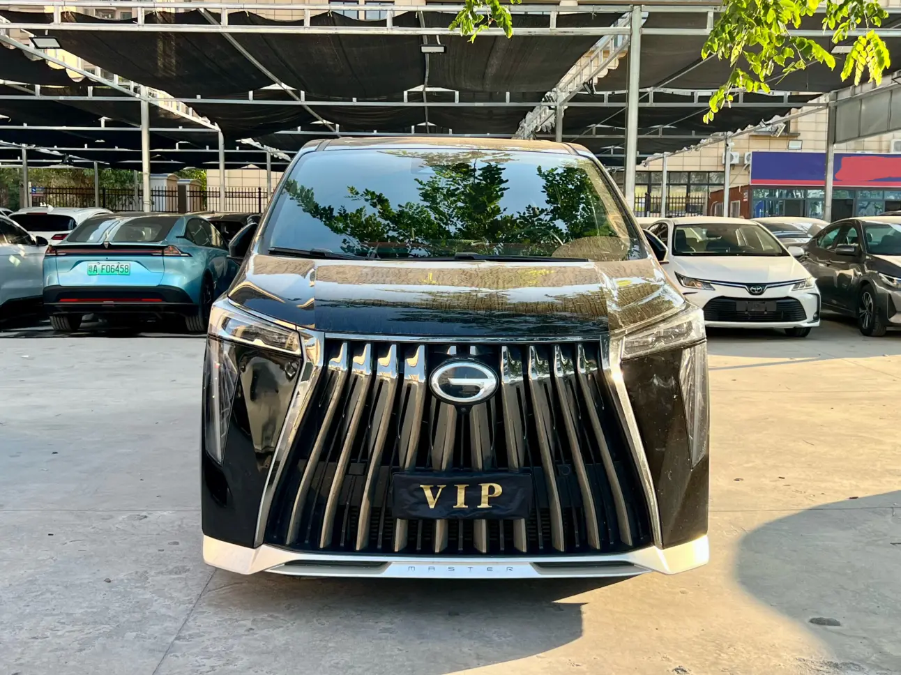 GAC Trumpchi M8  из Китая