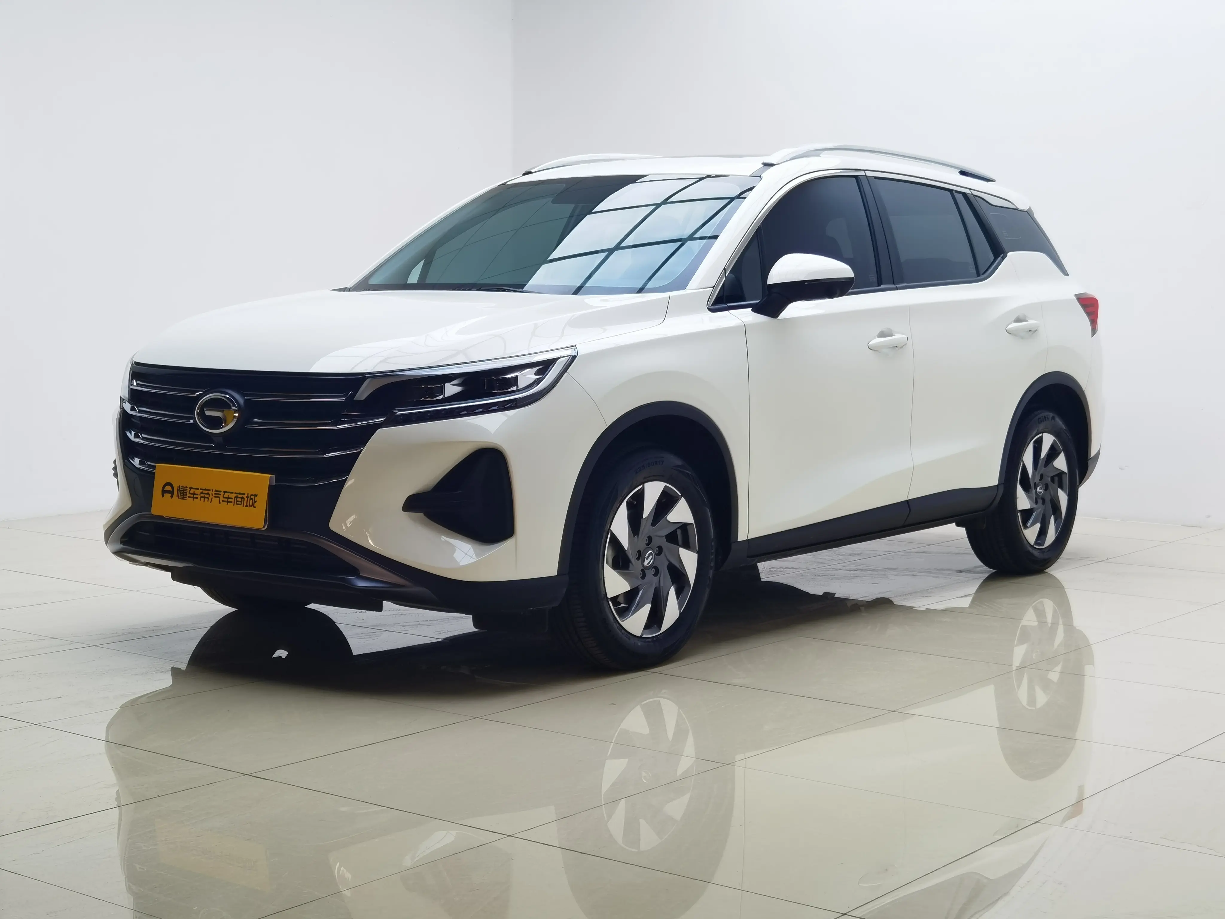 GAC Trumpchi GS4  из Китая