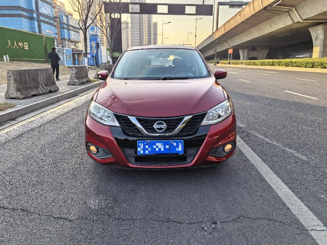 Nissan Tiida  из Китая