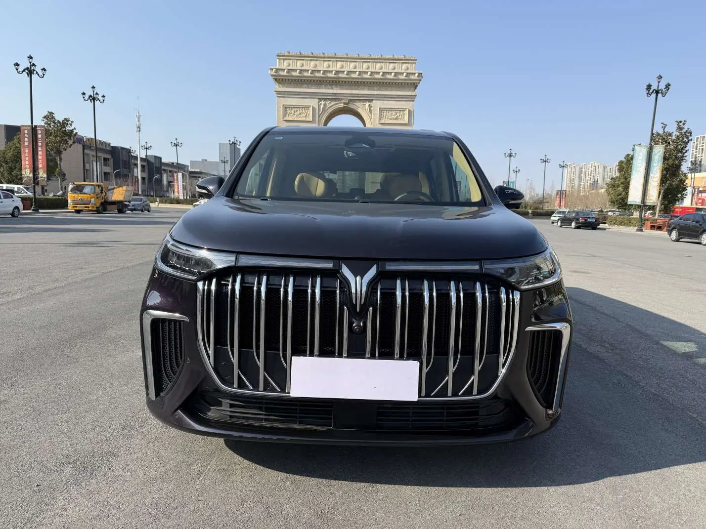 Voyah Lantu Dreamer PHEV  из Китая