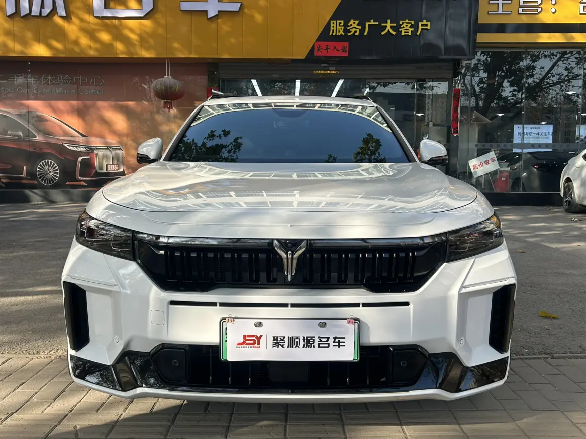 Voyah Lantu FREE  из Китая