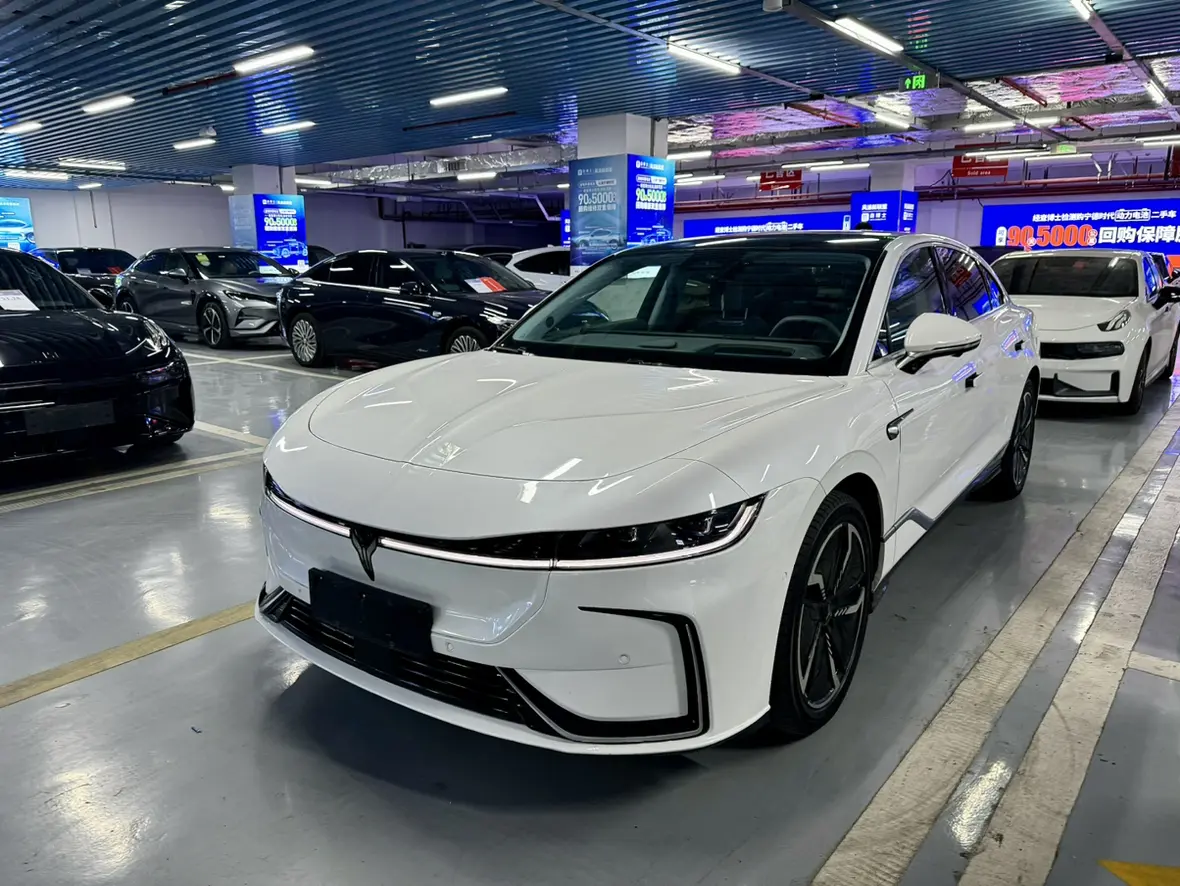 Voyah Passion EV  из Китая