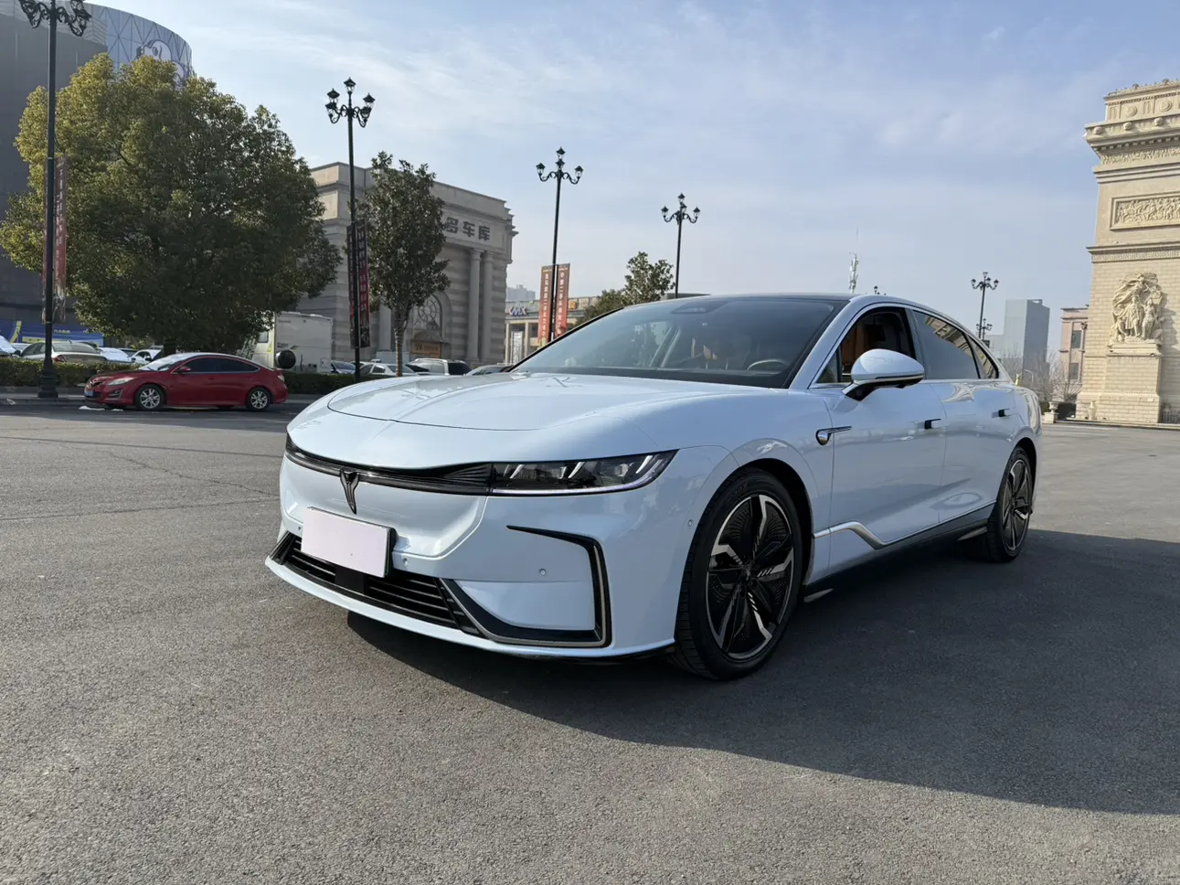 Voyah Passion EV  из Китая