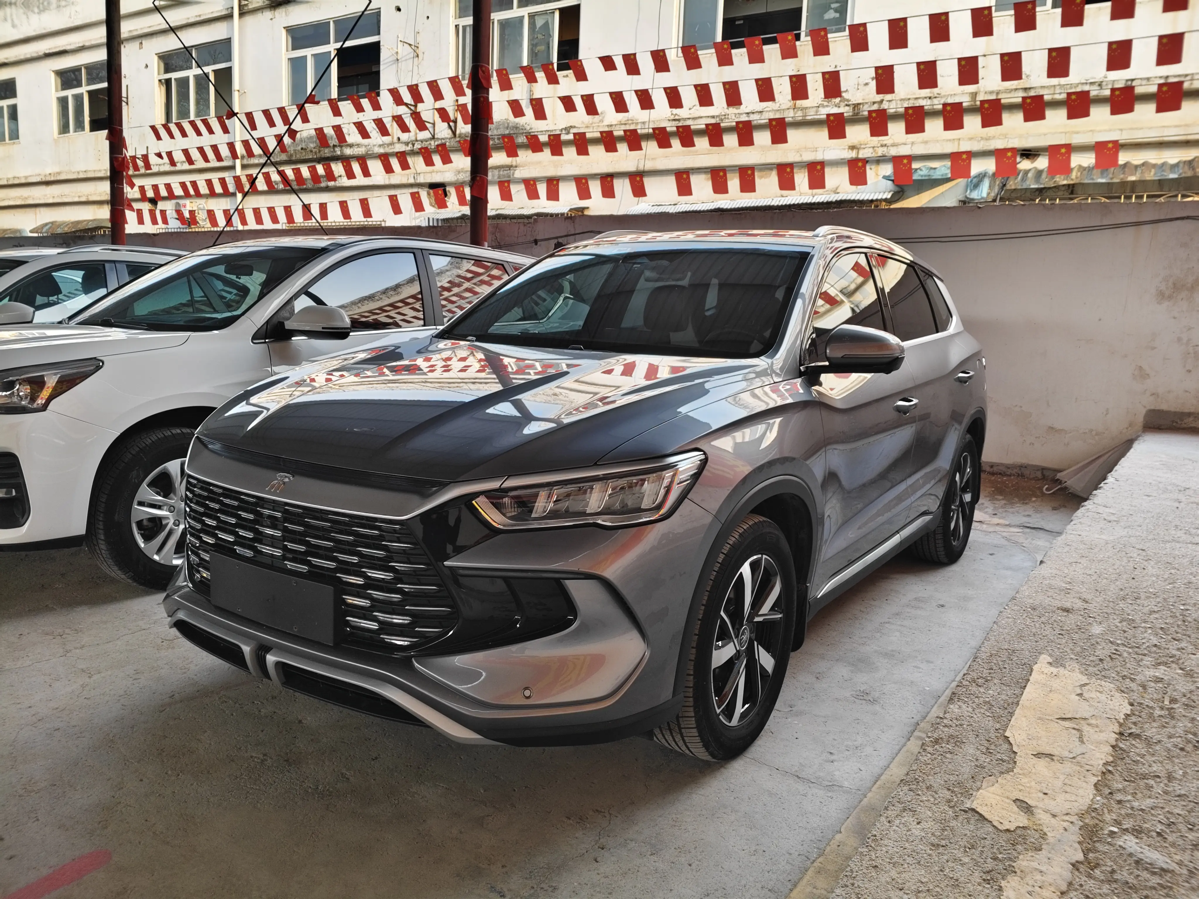 BYD Song Pro DM  из Китая