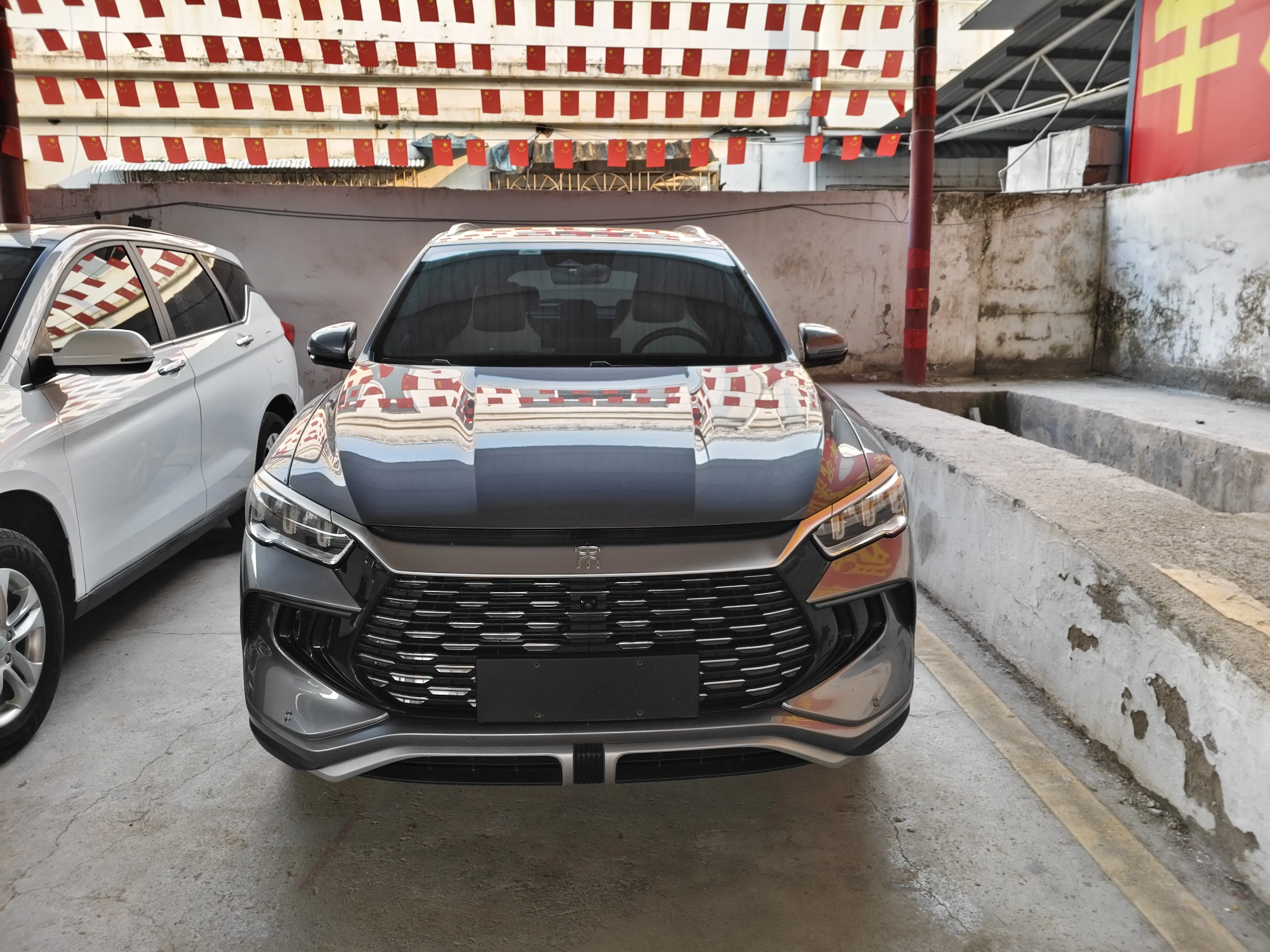 BYD Song Pro DM  из Китая