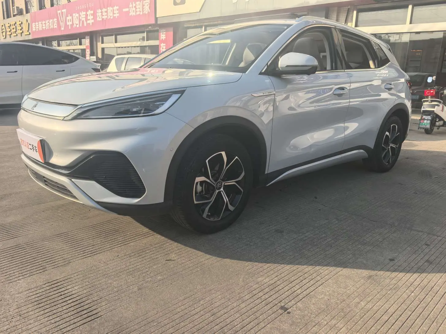 BYD Yuan PLUS  из Китая