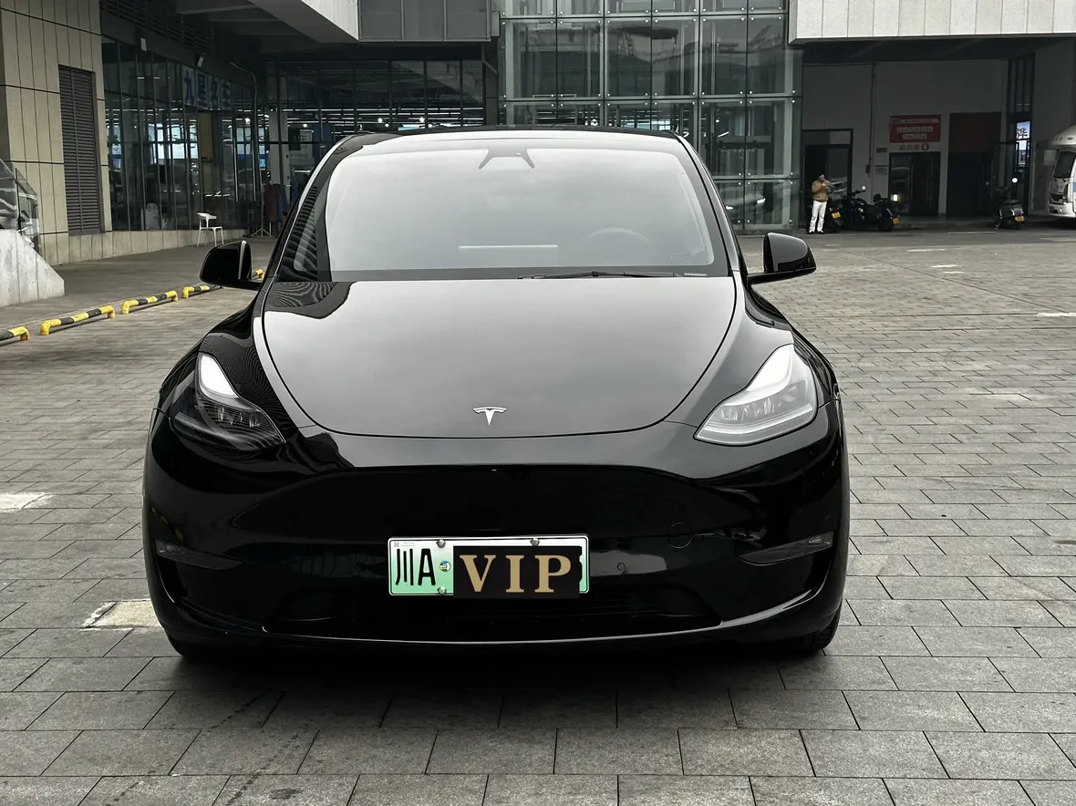 Tesla Model Y  из Китая