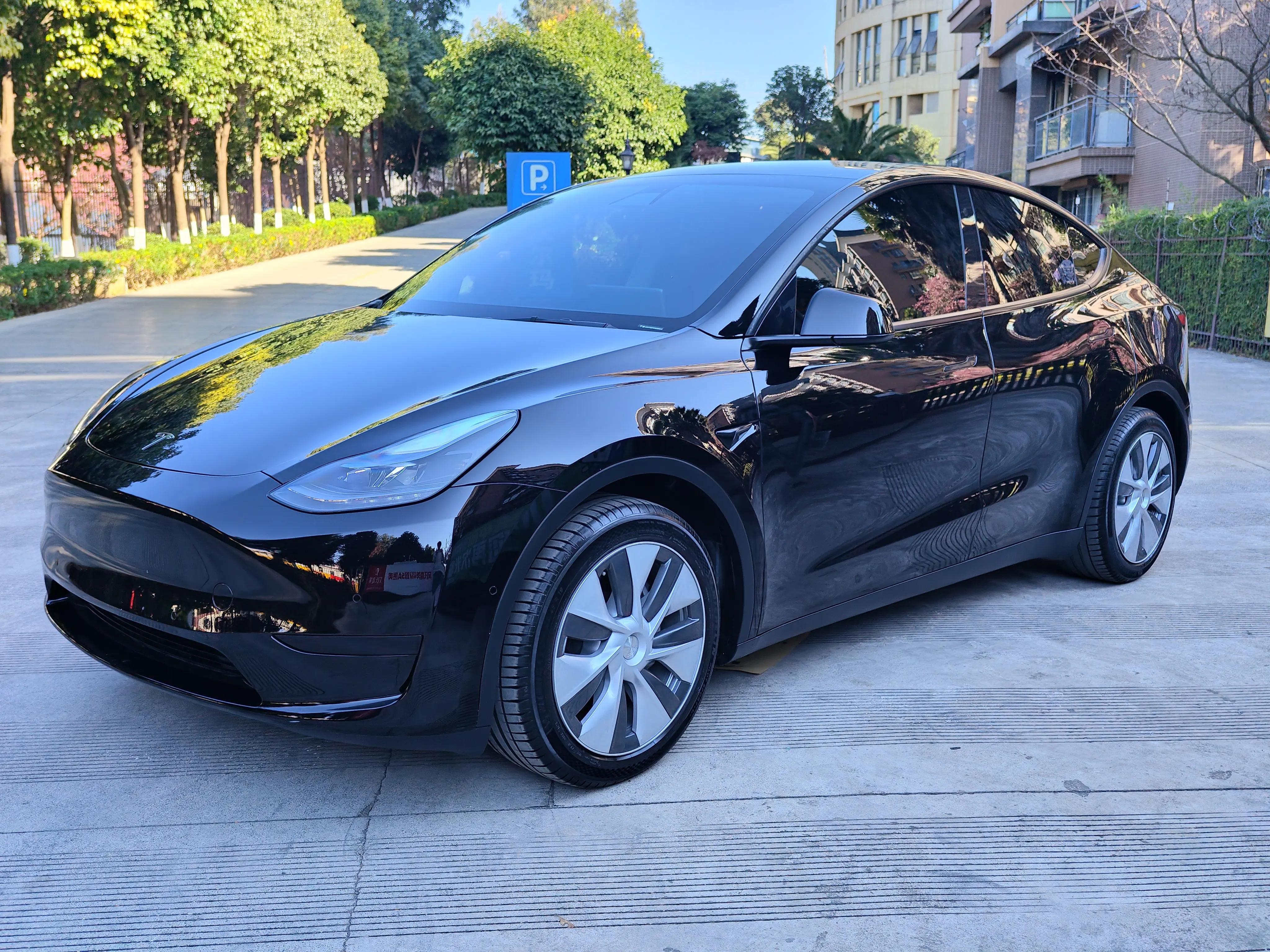 Tesla Model Y  из Китая