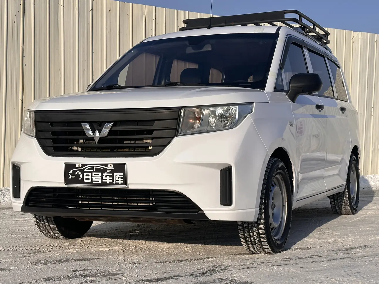Wuling Hongguang PLUS  из Китая