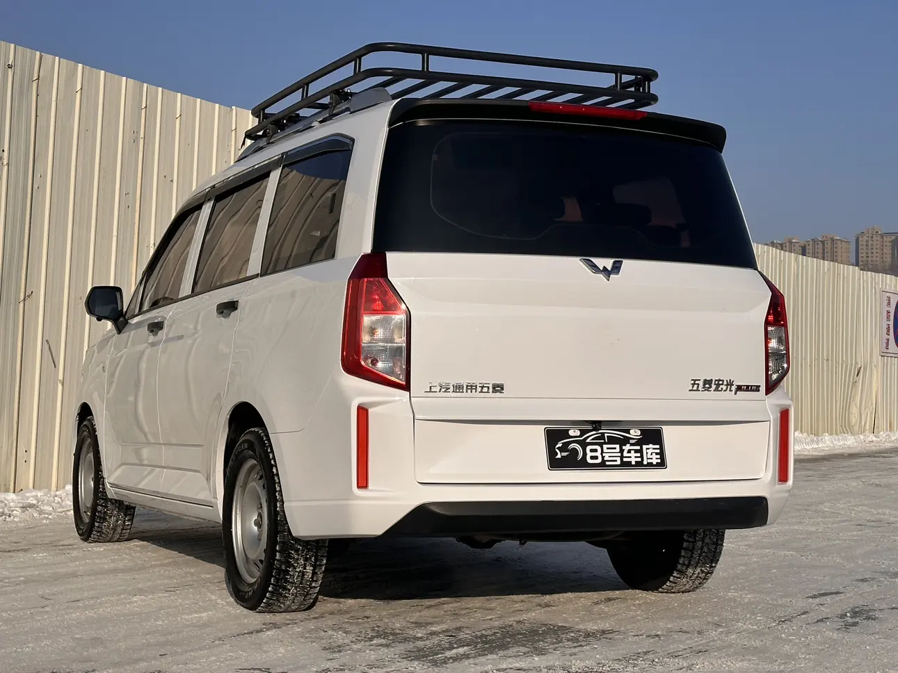 Wuling Hongguang PLUS  из Китая