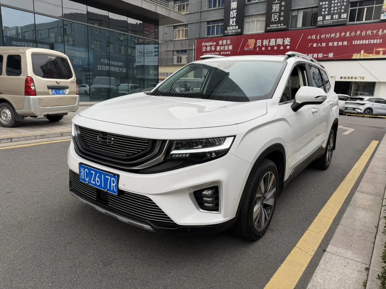 Geely Okavango  из Китая