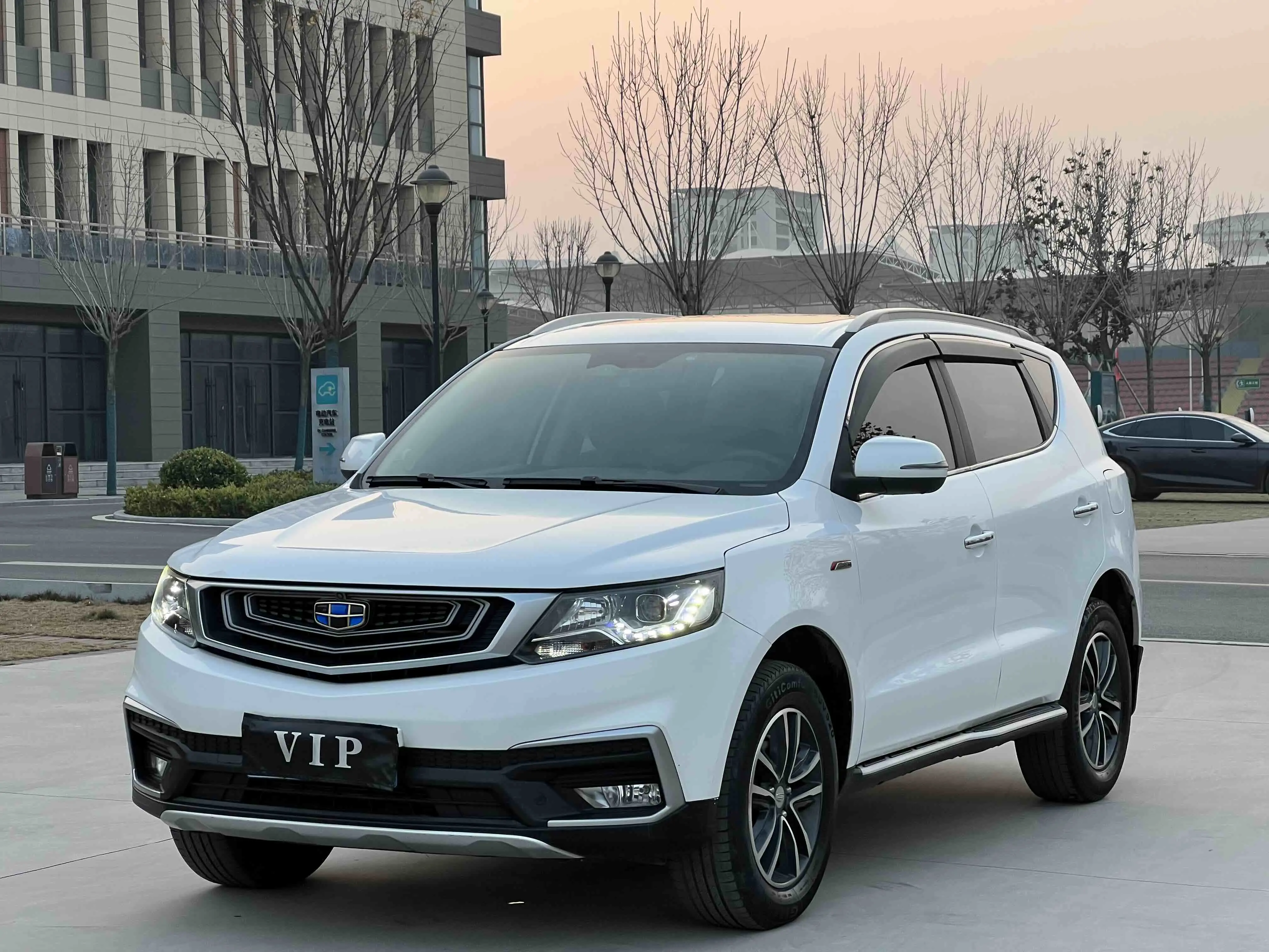 Geely Vision X6  из Китая
