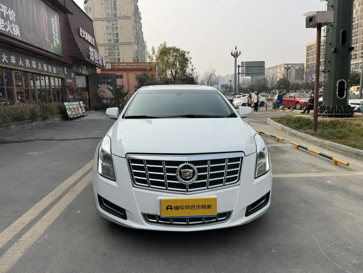 Cadillac XTS  из Китая