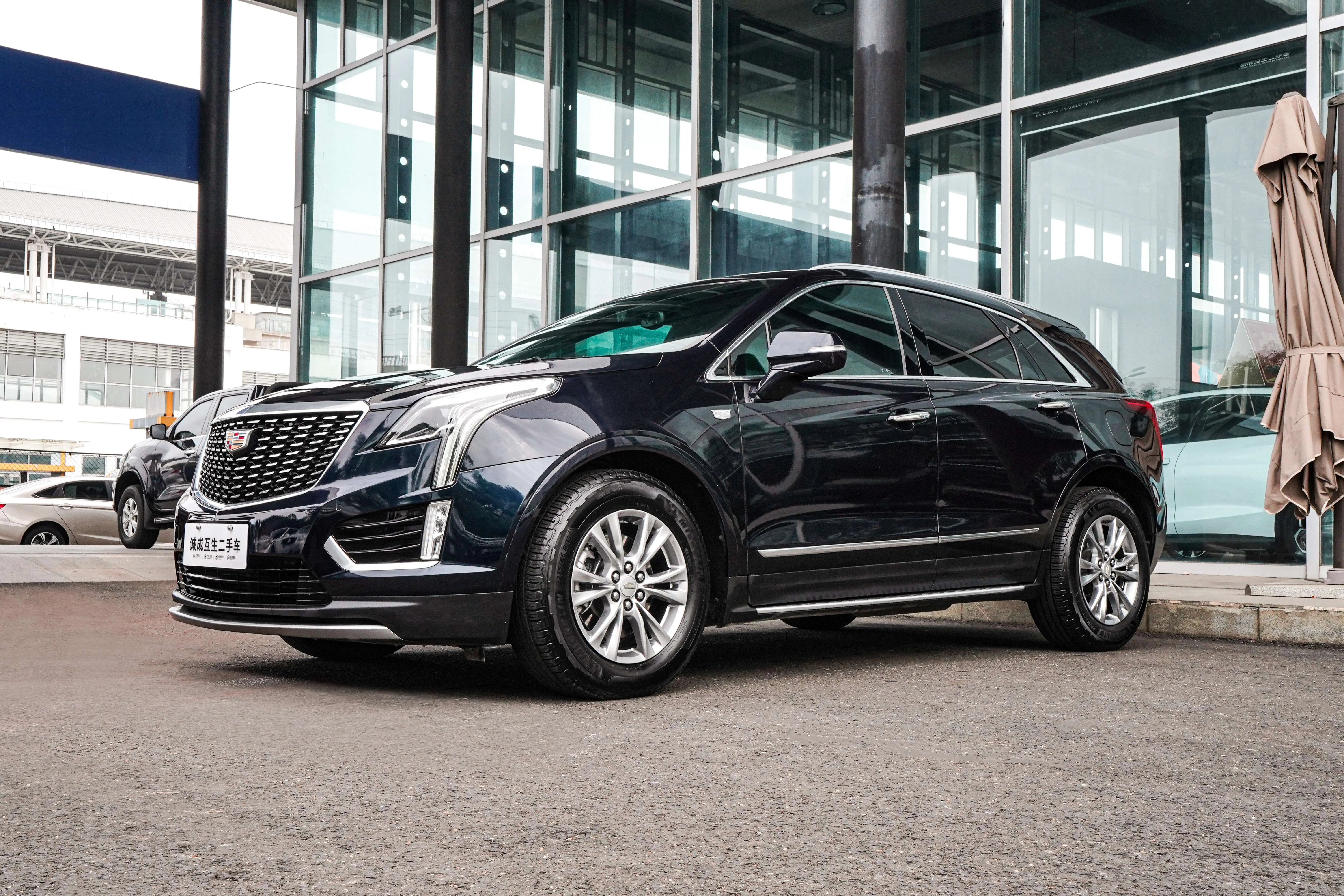Cadillac XT5  из Китая