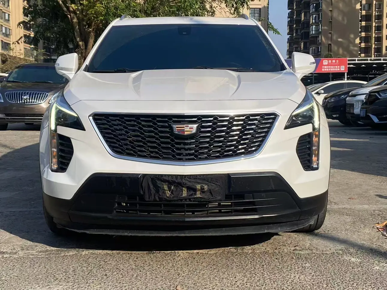 Cadillac XT4  из Китая