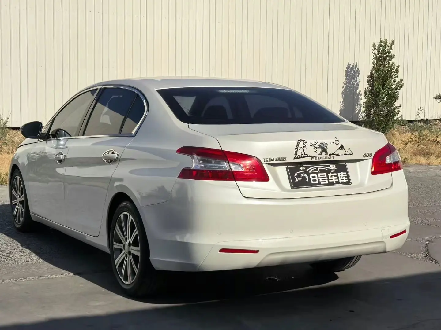 Peugeot 408  из Китая