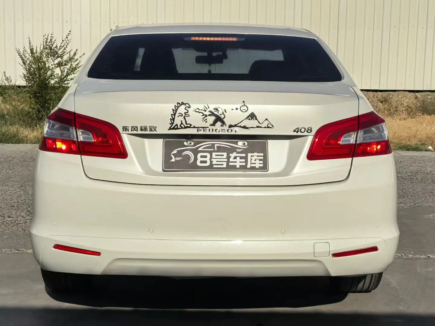 Peugeot 408  из Китая